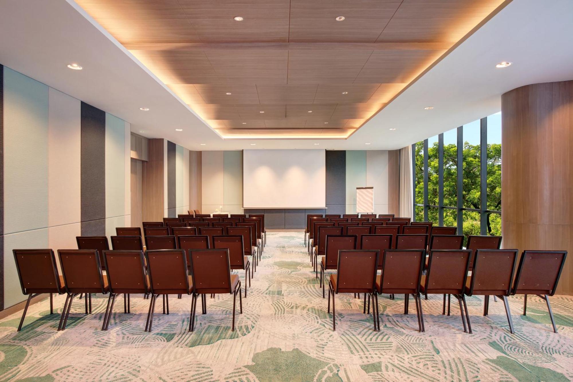 Ibis Styles Serpong Bsd Hotel Tangerang